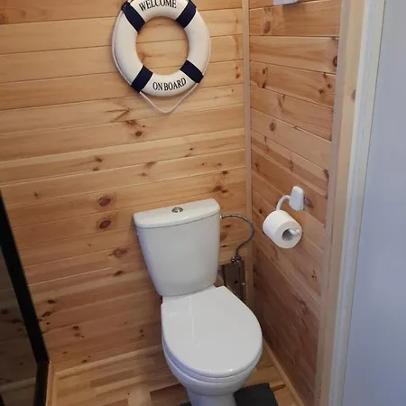 Hausboot Am بوتيل Luckow (Mecklenburg-Vorpommern)