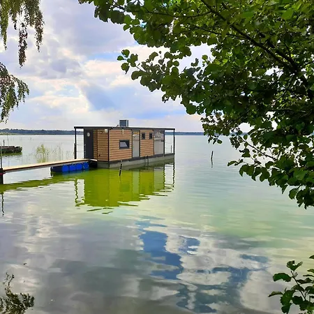 Hausboot Am See Luckow (Mecklenburg-Vorpommern)